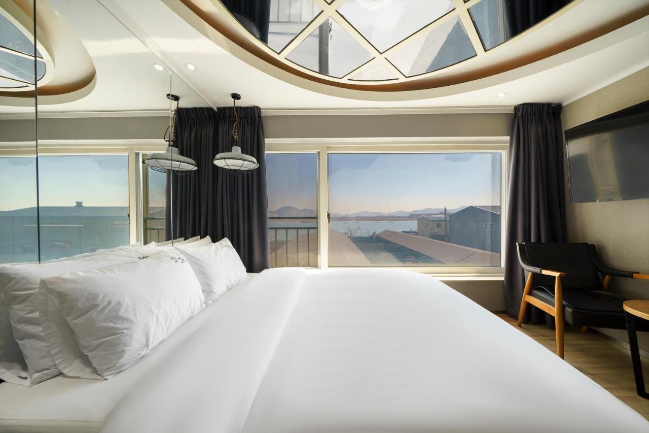 Jk Hotel Busan Exterior photo